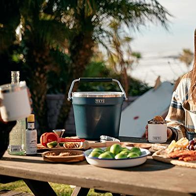  YETI Rambler Beverage Bucket, Double-Wall Vacuum Insulated Ice  Bucket with Lid, Navy: Home & Kitchen