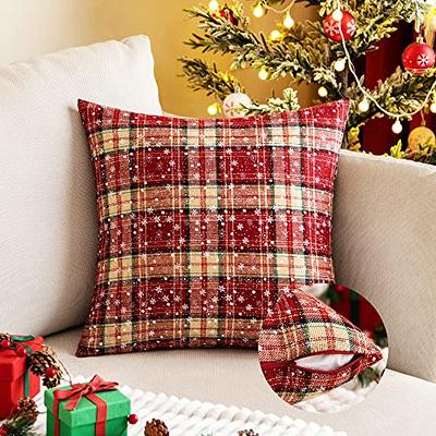 Christmas Pillows, Winter Xmas Holiday Farmhouse Outdoor Snowflake Red Christmas  Pillow Covers18x18 Set of 2, Christmas Decorations Indoor Throw Pillows for  Home Couch Sofa Bed 