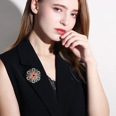 Rhinestone Baroque Flower Brooch Pin for Women Girls Fashion Red Green  Crystal Big Snowflake Brooch Lapel Pins Elegant Pendant Dress Accessories  Jewelry Boutonniere Corsage Father's Day Gift Christmas Anniversary (Green)  - Yahoo