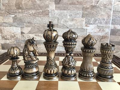 Handmade Wooden Chess Sets  Antique Chess Pieces - Staunton Castle