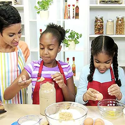 Children's shaped cake pans