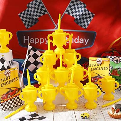 Zubebe Set of 6 Drinking Glasses with Lids and Straws