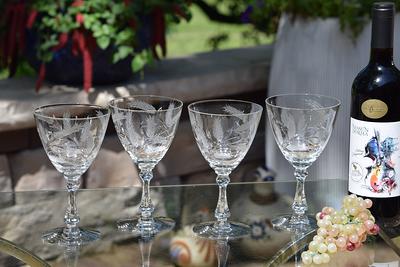 4 Vintage Etched CRYSTAL Wine Glasses ~ Champagne Glasses, Tiffin  Franciscan, 1940's, 5 oz Wine Glass, Crystal Dessert Wine Glasses