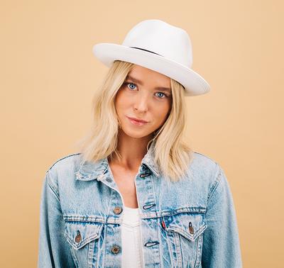 Premium Photo  Summer beach sun hat photo