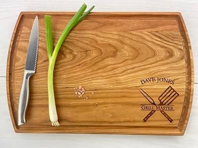 Master of The Grill Personalized Maple Cutting Board