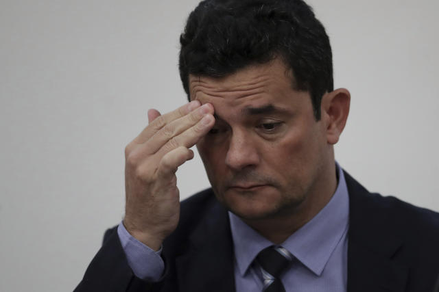 Desde que assumiu Ministério da Justiça, vida de Sérgio Moro não tem sido fácil (Foto: AP Photo/Eraldo Peres)