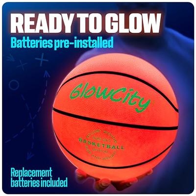 OMOTIYA LED Light Up Soccer Ball - Glow in The Dark Soccer Balls Size 5 -  Sports Gear Soccer Gifts for Boys & Girls 8-12+ Year Old - Kids, Teens