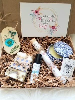 Christmas Gift for Mom Spa Gift Box - Dear Ava