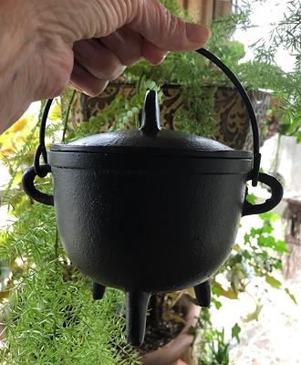 Flat Cast Iron Potbelly Cooking Pot Size 3 10 Qt