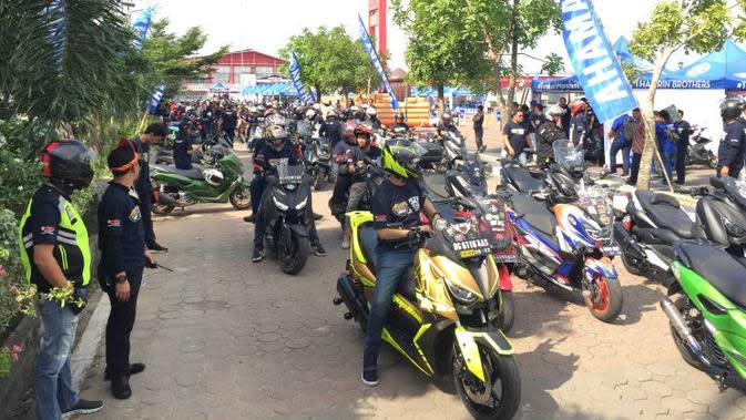 Ribuan Pengguna Yamaha Maxi Berkumpul di Tebing Tinggi 