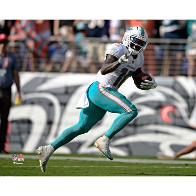 Tyreek Hill Miami Dolphins Unsigned Celebrates a Touchdown Photograph -  Yahoo Shopping