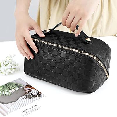 Checkered Makeup Bag, Portable Leather Large Cosmetic Bag, Large Capacity  Travel Cosmetic Bag for Women, Lightweight Design and Waterproof Toiletries  Bag ,Brown 