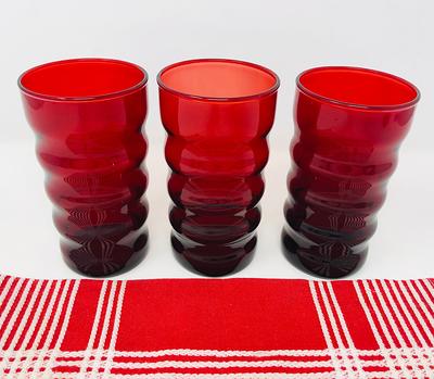 Three Red Pear Kitchen Drinking Glasses Tall Juice Tumblers 