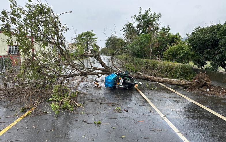 【本日焦點】才傳訊好友下雨小心⋯郵差喪命／高中生App爆紅 氣象署發聲／起訴書逾600頁 12人遭求重刑