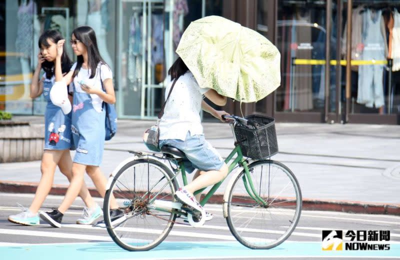 ▲氣象局發布高溫特報。（圖／NOWnews資料照片）