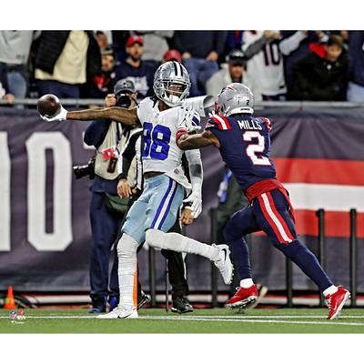 Dalton Schultz Dallas Cowboys Unsigned Makes Touchdown Catch Photograph