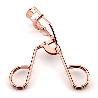 14 Best Eyelash Curlers of 2022 – WWD