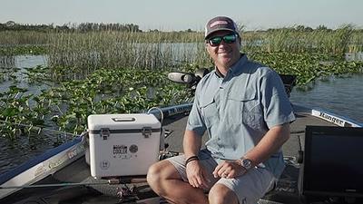 Engel 19qt Live Bait Cooler Box with 2nd Gen 2-Speed Portable Aerator Pump. Fishing  Bait Station and Minnow Bucket for Shrimp, Minnows, and Other Live Bait -  ENGLBC19-N in White - Yahoo