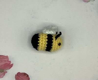 Knit Bee Plush, Yellow Chubby Bee, Insect Kawaii Amigurumi