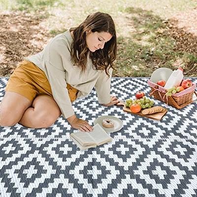 Outdoor Rugs for Patio 6x9ft, Reversible Plastic Straw Rug, RV Camping  Waterproof, Portable Carpet Area Rug for Camping, Deck Garden, Porch and  Balcony, Black & White, Bohemia 