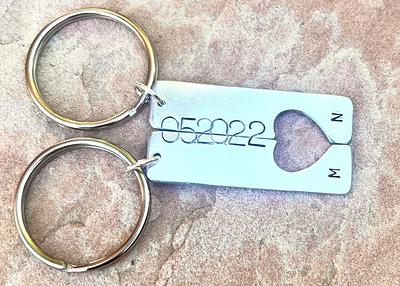 Custom Hand Stamped Round Keychain Aluminum Gift Personalized Customize  Initials Date Father's Day Wedding Birthday Christmas 