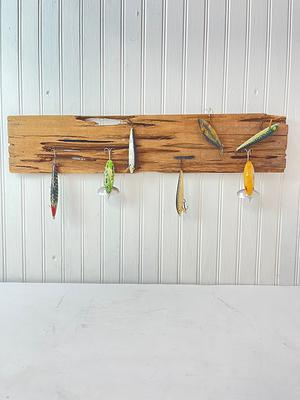 Vintage Fishing Collection, Fishing Bobbers, Fishing Lure, Camping, Wood  Floats, Sports, Cabin Decor, Rustic, Man Cave, Gift, Fishing - Yahoo  Shopping