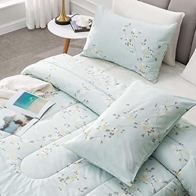 Utopia Bedding Queen Comforter Set with 2 Pillow Shams - Bedding Comforter  Sets - Down Alternative Navy Comforter - Soft and Comfortable - Machine