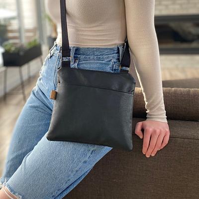 Small Chic Black Vegan Leather Crossbody Purse For Women & Teens