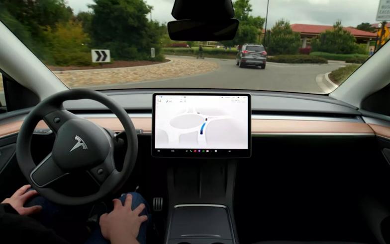 要買要快，Tesla FSD將取消買斷選項改成訂閱制