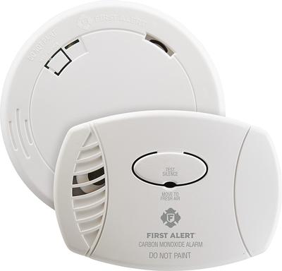 First Alert 10-Year Battery-Operated Carbon Monoxide Detector in