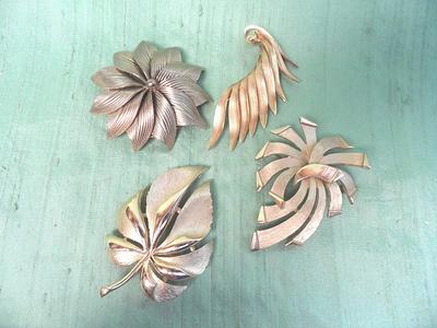 Leaf Pin Brooch Lot/4 Vintage Gold Tone Mid Century Jewelry Pins, Trifari -  Yahoo Shopping