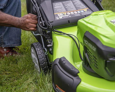 Greenworks 40V 20 Brushless Push Lawn Mower with 4.0 Ah Battery