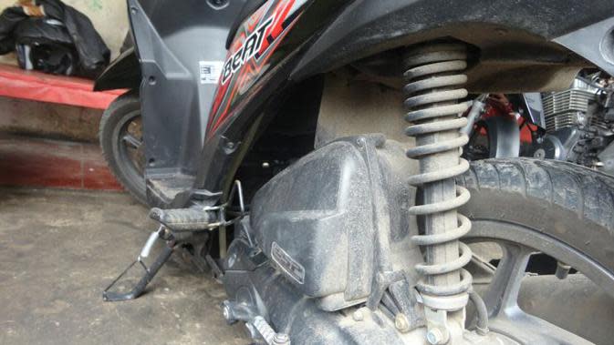 Shockbreaker Motor  Matik Perlu Perhatian Khusus Begini 