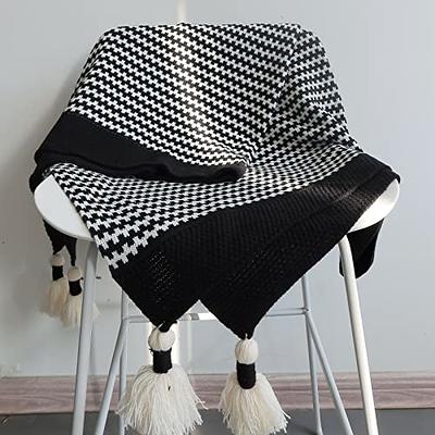 Modern Throw Blankets