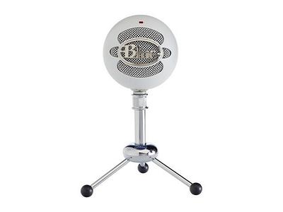 Blue Yeti USB Microphone for PC, Mac, Gaming, Recording, Streaming,  Podcasting, Studio and Computer Condenser Mic with Blue VO!CE effects, 4  Pickup Patterns, Plug and Play – Silver 