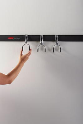 Rubbermaid Fast Track 48 Inch Wall Mounted Storage Rail & Hose Hooks (6  Pack)