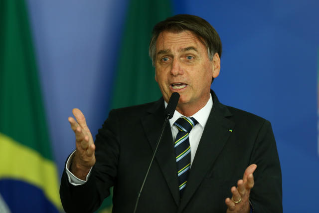 *ARQUIVO* BRASÍLIA, DF, 30-04-2019: O presidente Jair Bolsonaro assina MP que diminui burocracia para startups e pequenos negócios, em Brasília. (Foto: Pedro Ladeira/Folhapress)