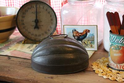 Vintage Large Whisk / Primitive Country Decor / Antique Kitchen Tools 