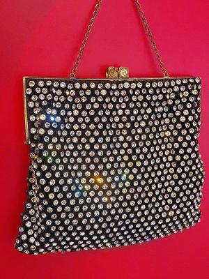 Mesh Coin Purse 1940's lined in satin rhinestone clasp top