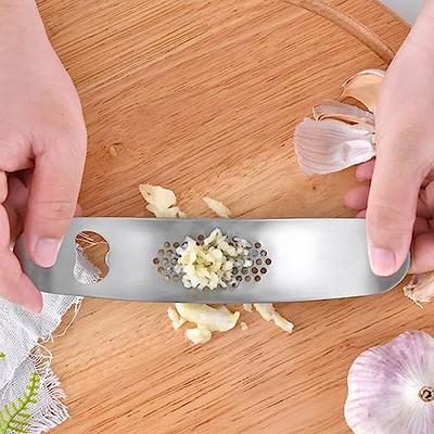 Kitchen 2 in 1 Garlic Press Mincer Manual Garlic Crusher Squeezer