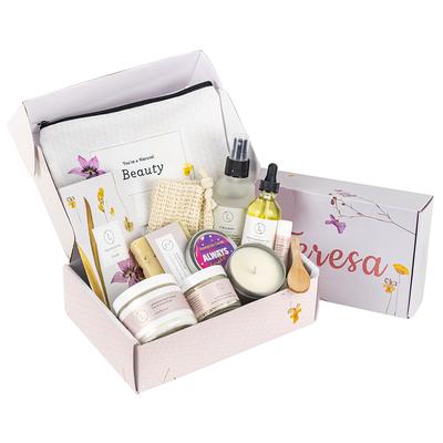 BECTA Design - New Mom Gift Basket. Each Beautifully Prepared Gift Set Contains 5 Hand Picked Essentials for Expecting Mothers. The Perfect Gifts