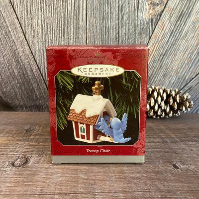 Vintage Christmas Ornament {Hallmark Keepsake Holiday} Treetop