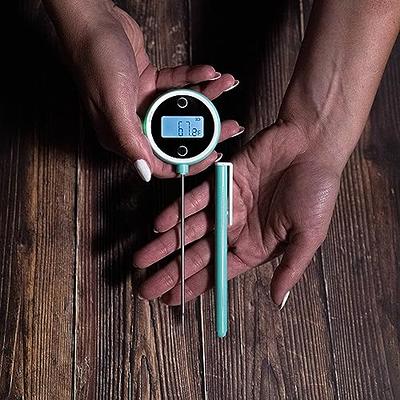 CHEFSTEMP Instant Read Meat Thermometer, 1-Second Meat Thermometer, Digital  Meat Thermometer for Grilling, Food, BBQ, Kitchen Cooking, Oil Deep Frying  & Candy (Light Blue Pocket Pro) - Yahoo Shopping