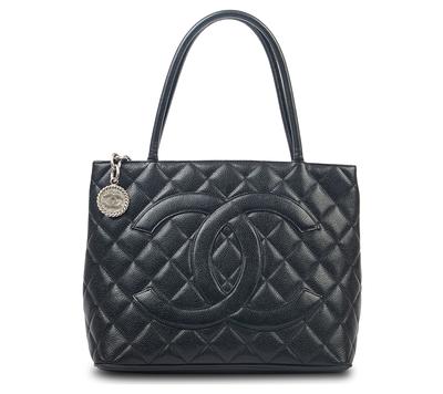 Pre-Owned Chanel Medallion Tote SHW Caviar Black - Yahoo Shopping