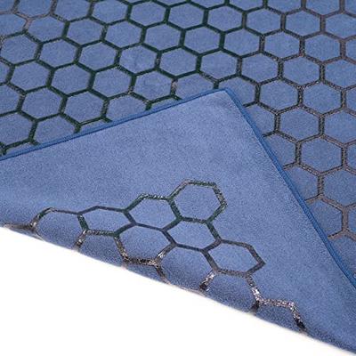 Clever Yoga Mat Towel Non-Slip for Hot Yoga. Grippy Double Sided Suede  Microfiber Towel Non-Slip Grip. Multifunctional - No Slip Yoga Mat Towel -  Mat Cover - The Travel Yoga Mat Non