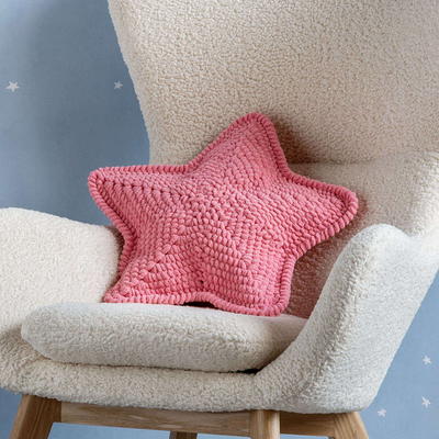 Bernat Blanket Blush Pink Yarn - 2 Pack of 300g/10.5oz - Polyester - 6 Super Bulky - 220 Yards - Knitting/Crochet