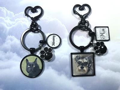 Black Dog Keychain Clip