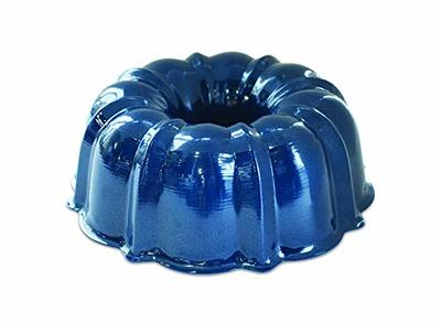 Nordic Ware 12 Cup Bundt Pan with Carrier 