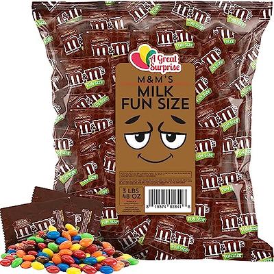 A Great Surprise Peanut and Milk Chocolate M&M'S - 4 POUNDS - Chocolate Fun  Size - Bulk Fun Size Chocolate