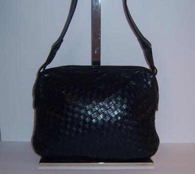 Vintage Designer Anne Klein for Calderon Navy Leather Shoulder Bag/Crossbody - 1970s